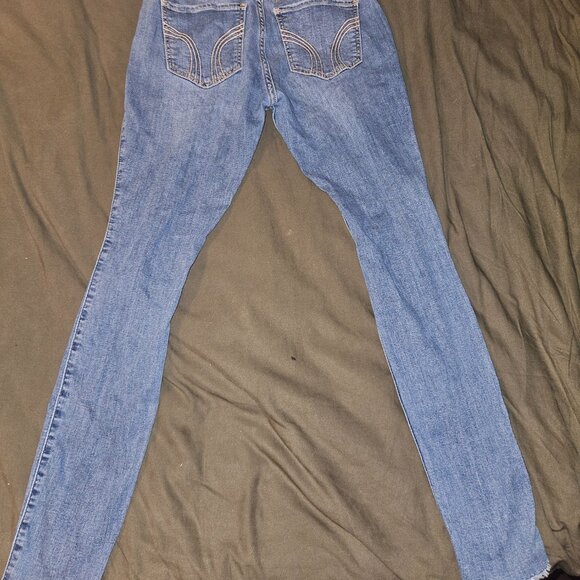 Hollister Jeans - Picture 3 of 3